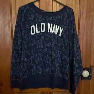 Old navy long sleeve shirt